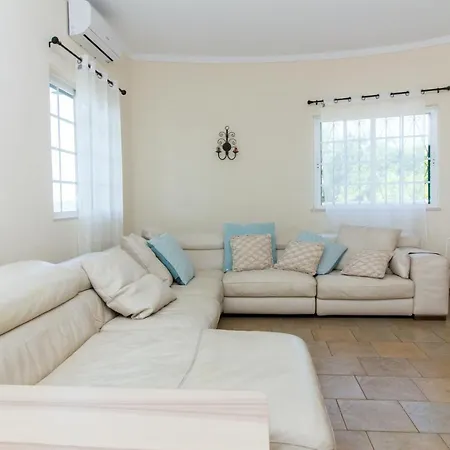 Villa Bliss 450 M2 Luxury Oasis With Saltwater Pool *